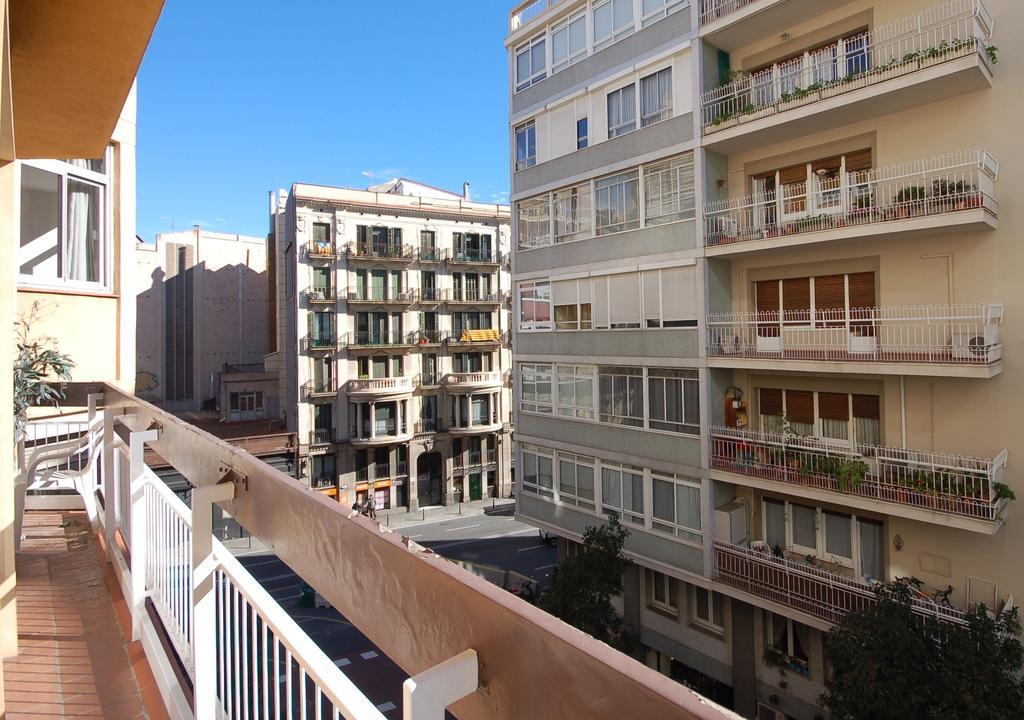 Lets Holidays Centric Apartment In Barcelona Room photo