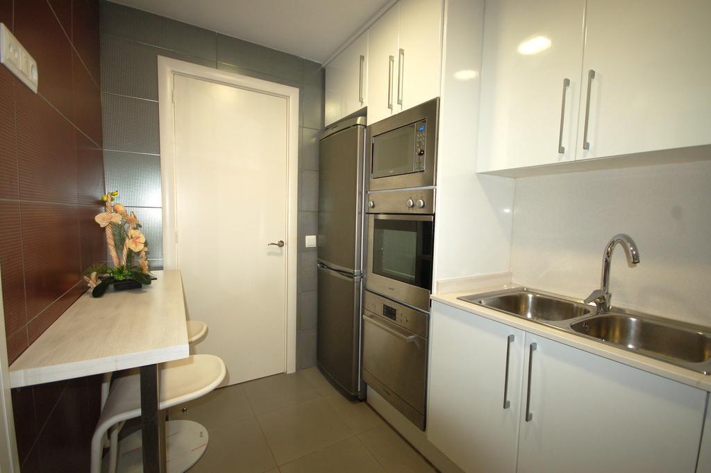 Lets Holidays Centric Apartment In Barcelona Room photo