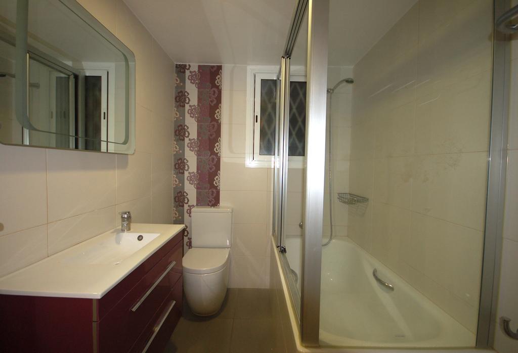 Lets Holidays Centric Apartment In Barcelona Room photo