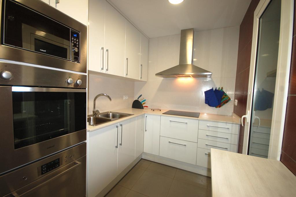 Lets Holidays Centric Apartment In Barcelona Room photo