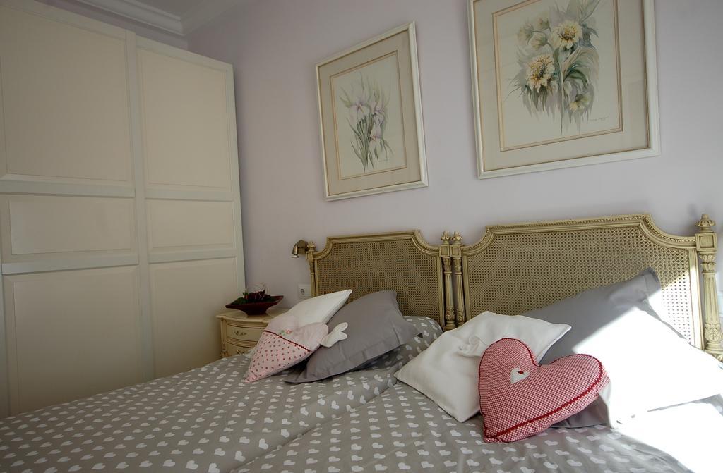 Lets Holidays Centric Apartment In Barcelona Room photo
